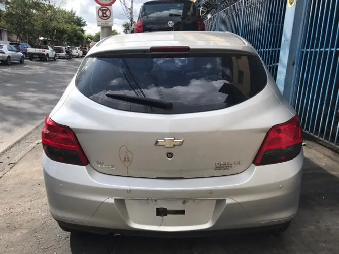 Sucata Gm / Onix 1.4 MT LT 2015/2015