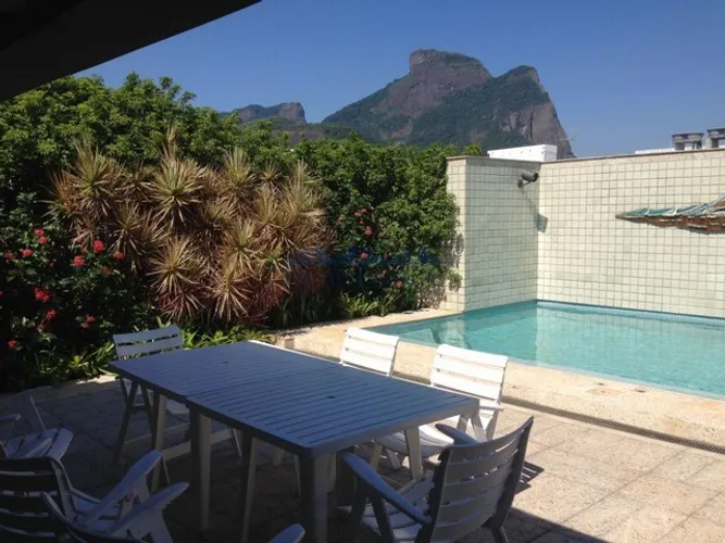 Jardim Oceânico | Cobertura 5 quartos, sendo 2 suites