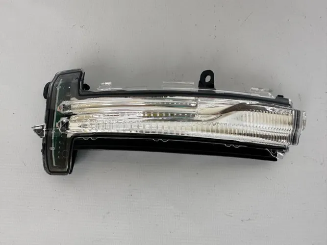 Pisca Retrovisor Esquerdo Volvo Xc60 2014 2015 2016 2017