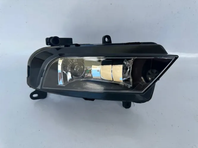 Farol de Milha Direito Audi A4 2013 2014 2015