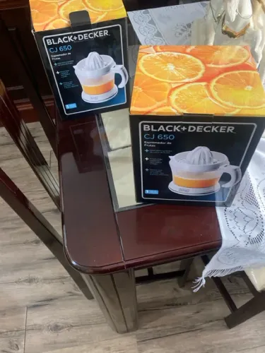 Expremedor de Frutas Black+Decker CJ 650