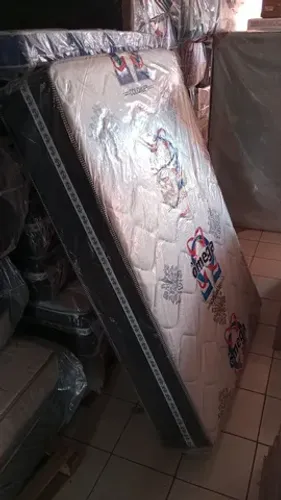 Colchão casal MOLAS ENSACADAS novo 