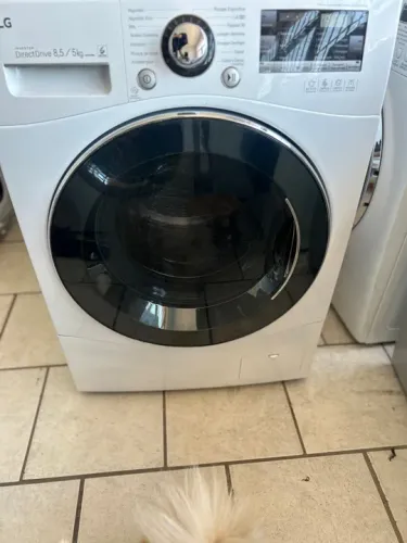 Lava e Seca LG   220 volts 