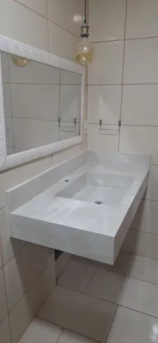 Bancada esculpida em porcelanato 