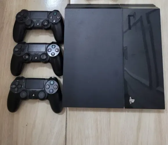 Play Station 4