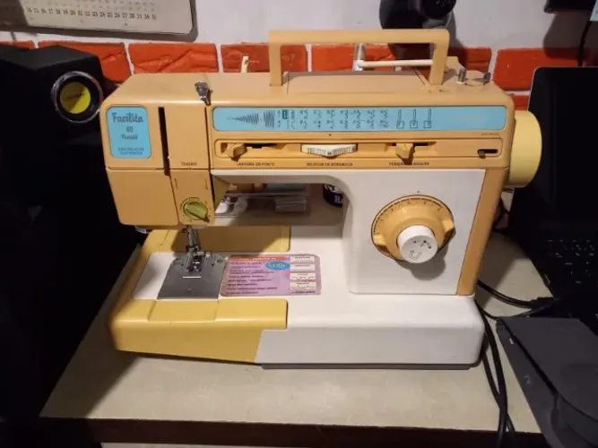 Máquina De Costura Singer Facilita 49 Portátil - A Revisar