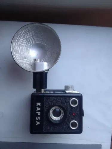 Máquina fotografia kapsa( única com flash)