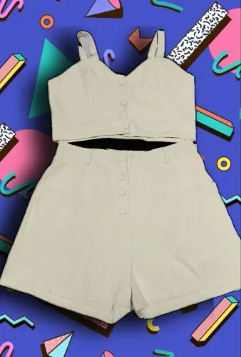 Conjunto Cropped e Shorts Bege