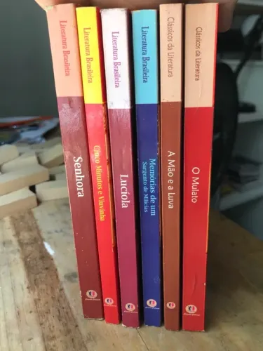Livros literários raros