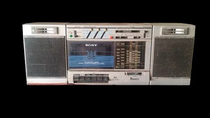 Rádio bombox Sony no estado