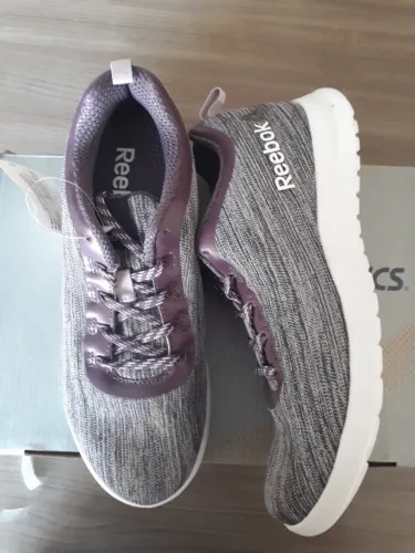 Tenis feminino 100,00