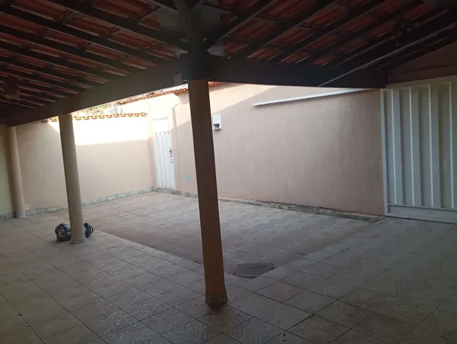 Cândida Camara Lote 360 M²..Com Casa e Barracão na Lateral...