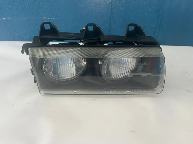 Farol Lado direito Bmw 325 Ano Ano 1997 A 1999 usado original