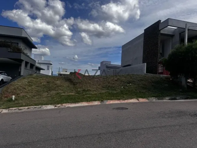 Comprar/vendo: Terreno a venda, plano, com 450m² no condomínio alto padrão Terras de Jundi