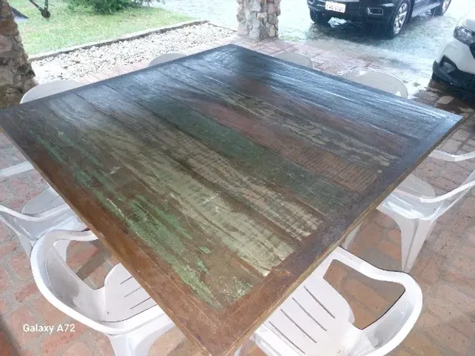 Mesa em madeira demolição
