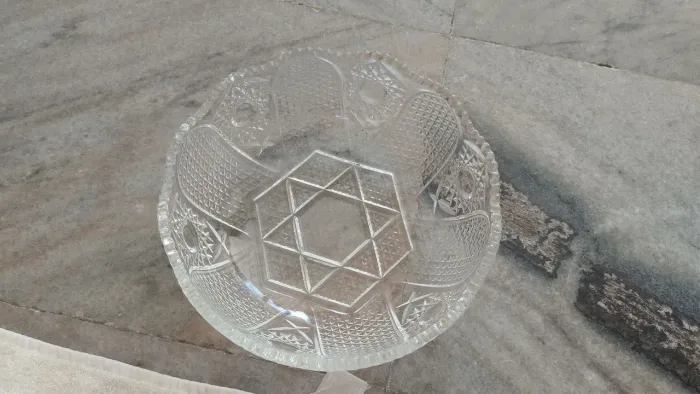 Centro de mesa /fruteira/ em cristal. Medidas 21 diâmetro x 9 cm altura. 