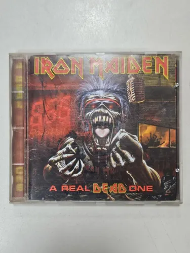 Iron Maiden - A real dead one