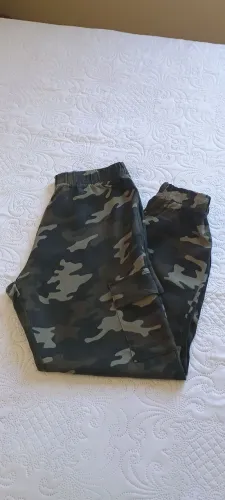 Calça Cargo Camuflada
