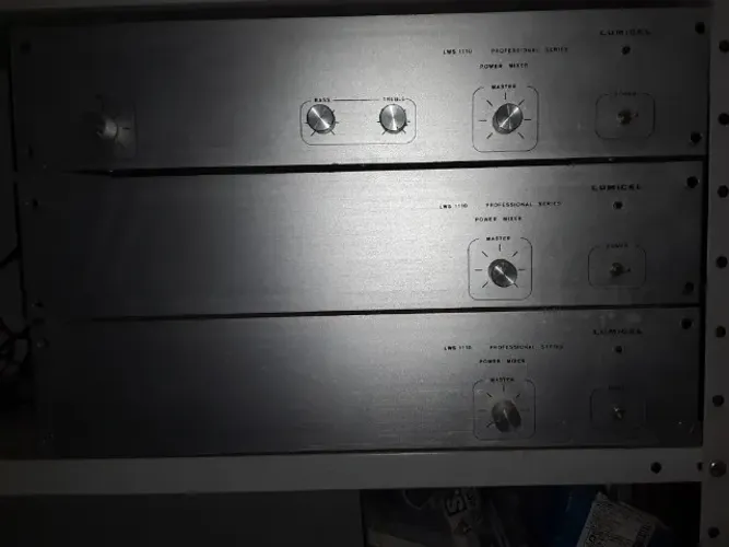 Aparelhos mixer de áudio profissional