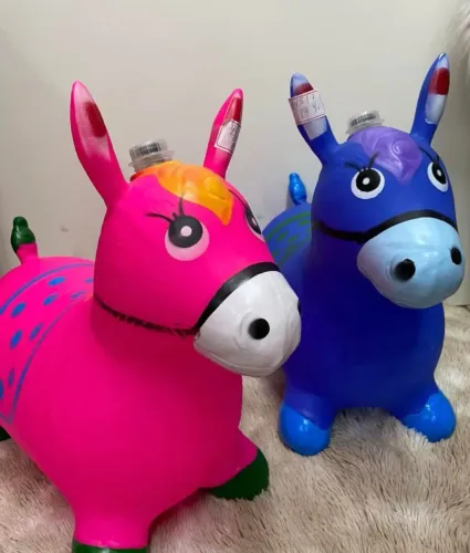 Cavalo de Brinquedo Inflável - Diversão garantida!