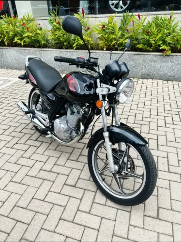 Suzuki EN 125 YES 2011