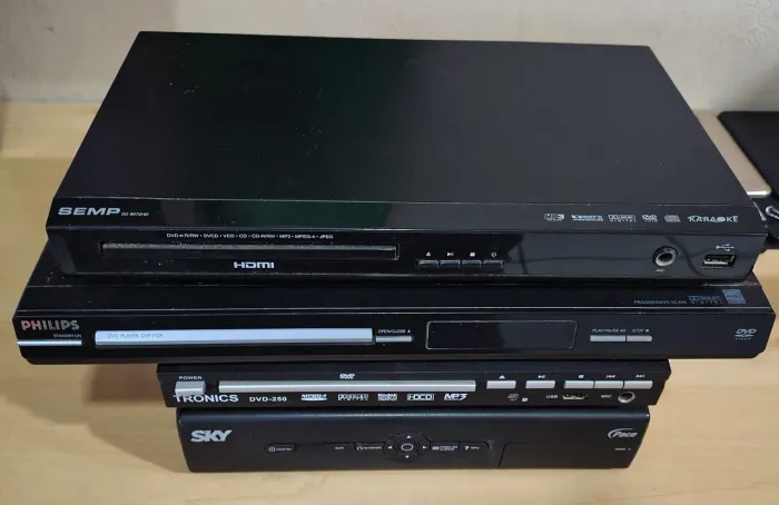 Lote de Aparelhos Reprodutores - Pecas