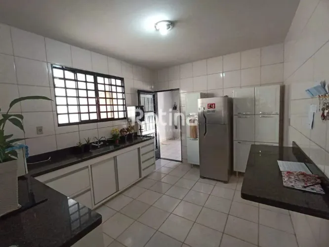 Casa à venda, 3 quartos, Nossa Senhora Aparecida - Uberlândia/MG - Rotina Imobiliária