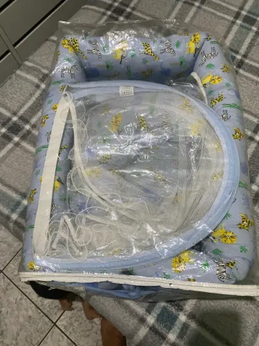 Kit Ninho Redutor de Berço + Travesseiro de Amamentação + Mosquiteiro - Como Novo!
