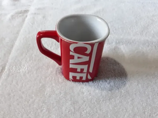 Antiga Caneca de Café Brinde Promocional da Nescafé Tradicional de 0,150 ML