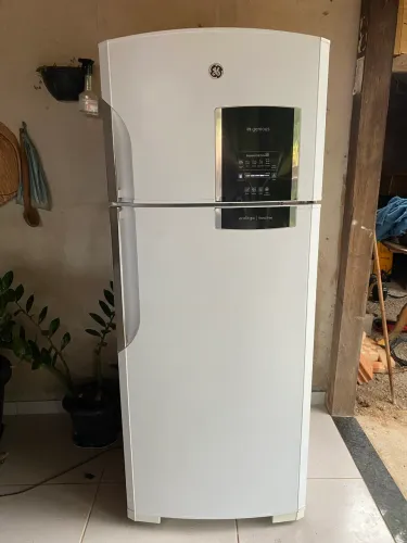 Geladeira G&E Ingenious 405 litros FrostFree 