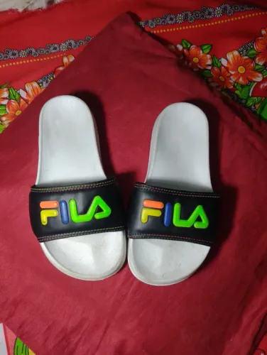 Chinelos Fila - Tamanho 32