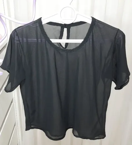 Blusa preta transparente