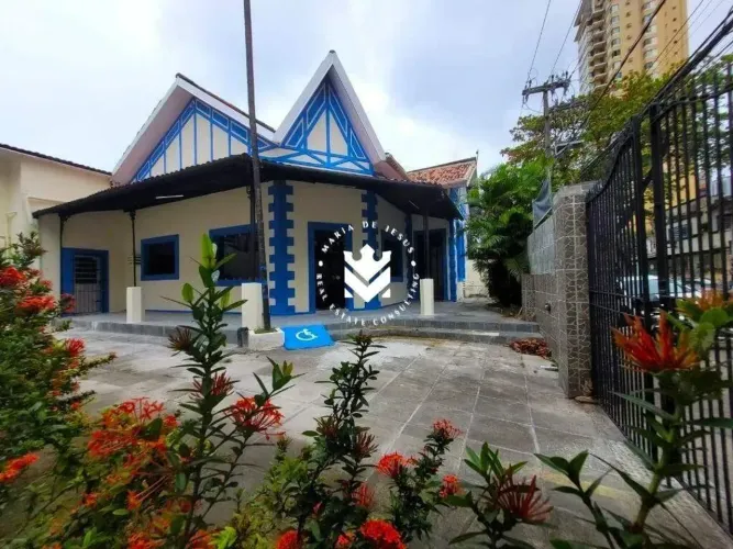 Casa Comercial na Rua das Ninfas, Ideal para Clínica ou Comércio Alugada Temporariamente