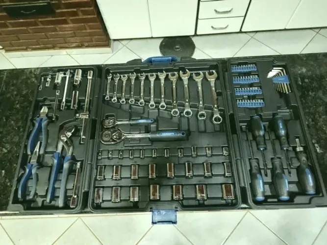 Jogo De Ferramentas Com Maleta Max 106 Peças Cor Azul-turquesa