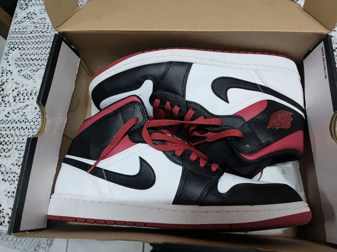 Air Jordan 1 Mid white gym red black 42.5 original. 