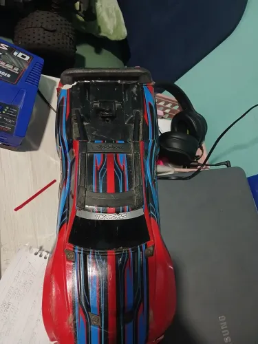 Vendo carrinho controle remoto 