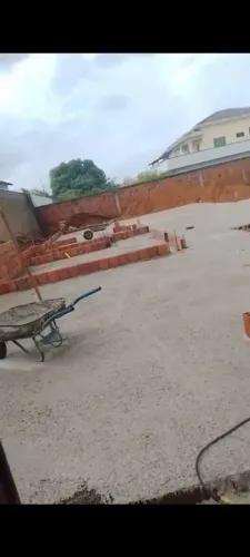Pedreiro , Bloqueiro 