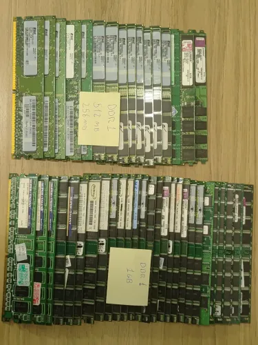 LOTE 42 Memória RAM DDR1 1GB 521MB e 256MB