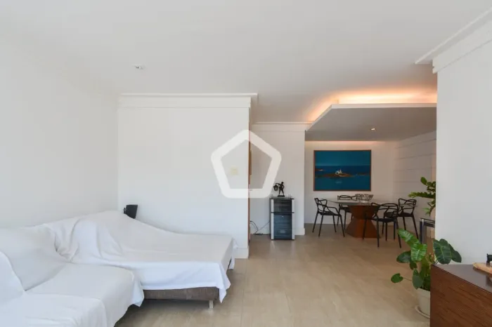 Apartamento para venda em Pinheiros com 3 quartos, sendo 1 suíte, 157m²
