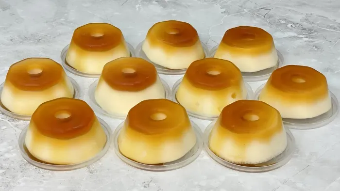 Bolos e doces para festas. Temos mini pudins, brigadeiros e nossos bolos deliciosos