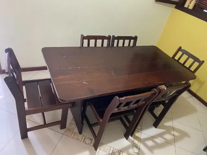 Mesa Clássica Embuia Maciça 180cm + 6 Cadeiras - Excelente Estado