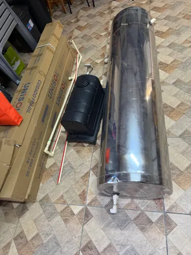 Aquecedor solar acoplado 20 tubos inox 316