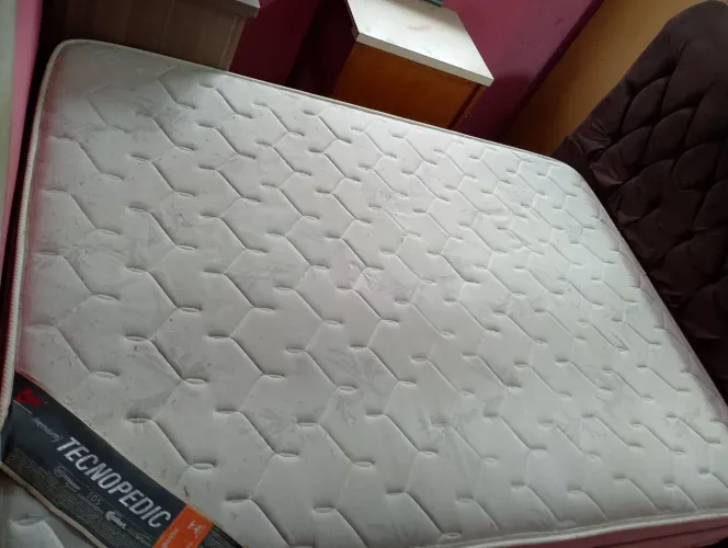 Cama box de casal com cabeceira