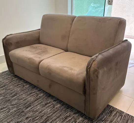 Sofá 2 Lugares Veludo Marrom Novo