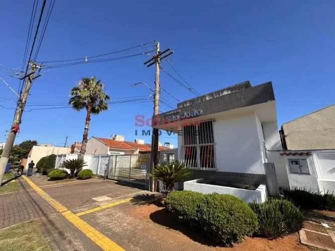 Casa em condomínio com suíte americana - São João - Canoas
