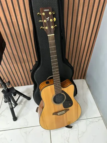 Violão YAMAHA FGX 800C + Case 