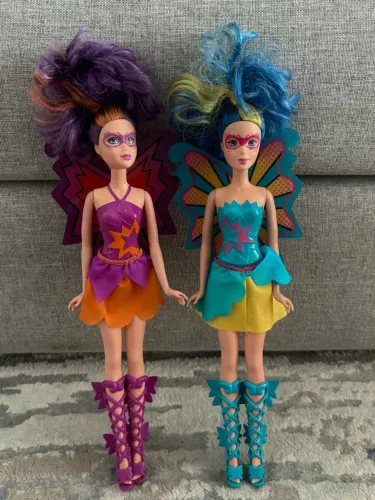 barbies princesas super gêmeas