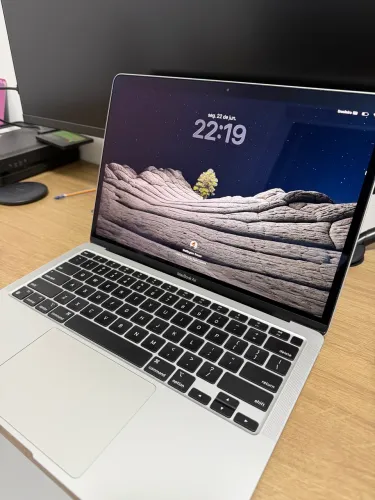 MacBook Air M1 256gb