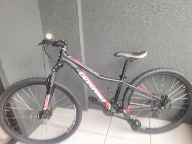 Bicicleta cannondale quadro 15,5 aro 27,5 com nota e manual