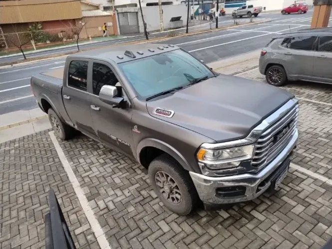 Ram 3500 Limited Longhorn 6.7 TB CD Diesel 2022